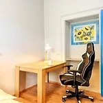 شقة Komfort-apartment Mit 3 Sz & Gemuetliches Wohnzimmer