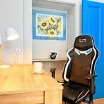 شقة Komfort-apartment Mit 3 Sz & Gemuetliches Wohnzimmer وبرتال