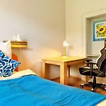 شقة Komfort-apartment Mit 3 Sz & Gemuetliches Wohnzimmer *