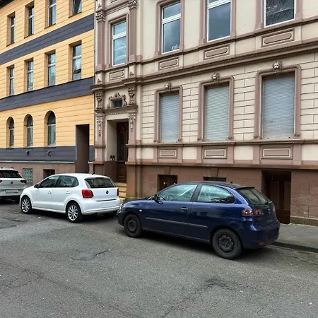 Komfort-apartment Mit 3 Sz & Gemuetliches Wohnzimmer *