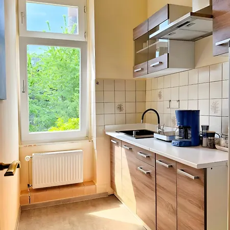 Komfort-apartment Mit 3 Sz & Gemuetliches Wohnzimmer