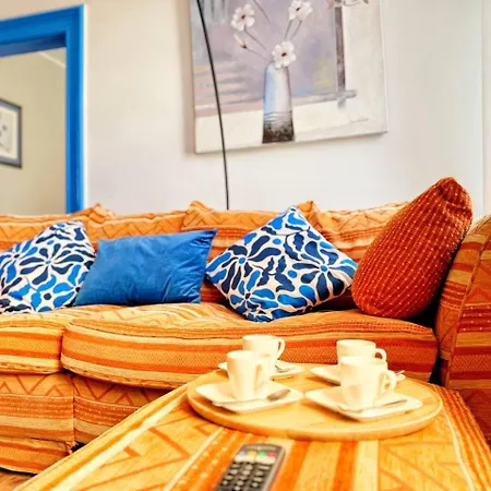 Komfort-apartment Mit 3 Sz & Gemuetliches Wohnzimmer شقة وبرتال