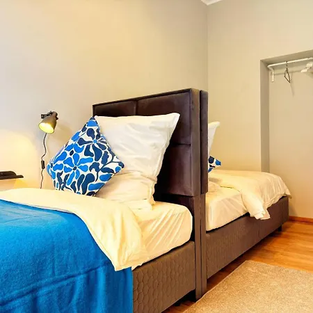 Komfort-apartment Mit 3 Sz & Gemuetliches Wohnzimmer شقة وبرتال