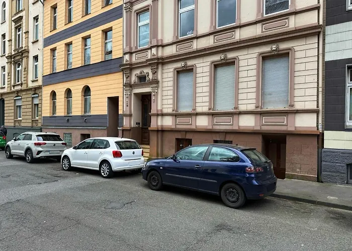 Komfort-apartment Mit 3 Sz & Gemuetliches Wohnzimmer *