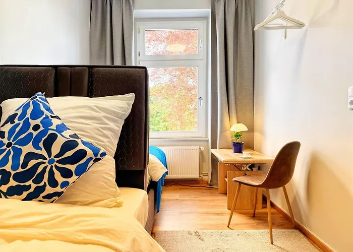 Komfort-apartment Mit 3 Sz & Gemuetliches Wohnzimmer